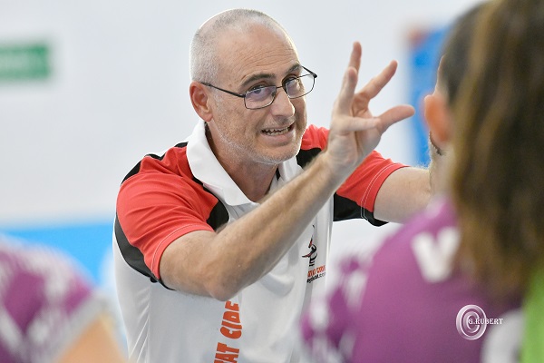 Entrenador Toni